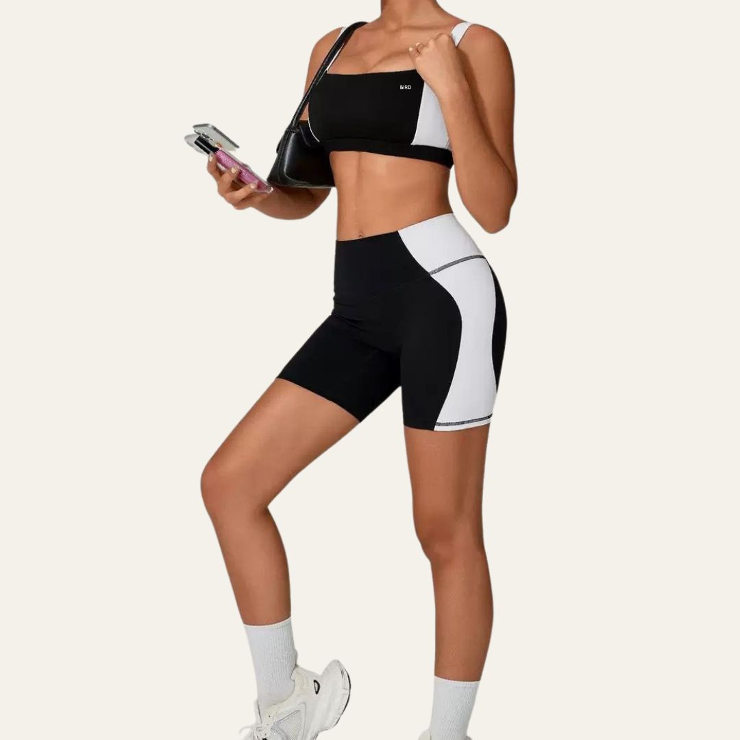 Black and White Waves Set