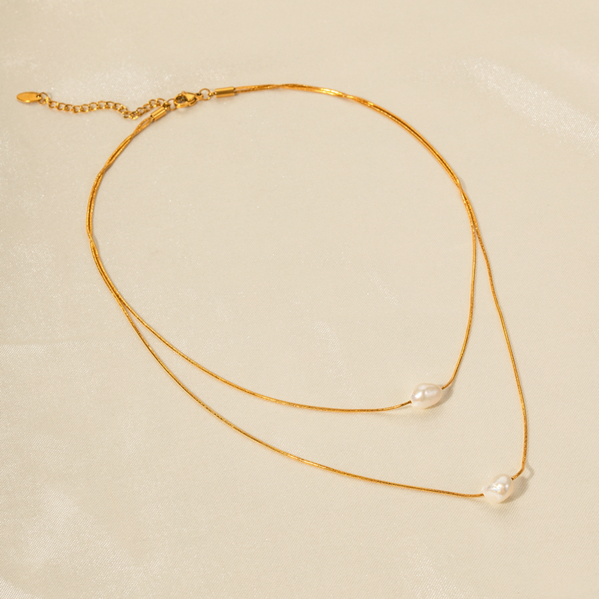 PREORDER: Freshwater pearls layered necklace
