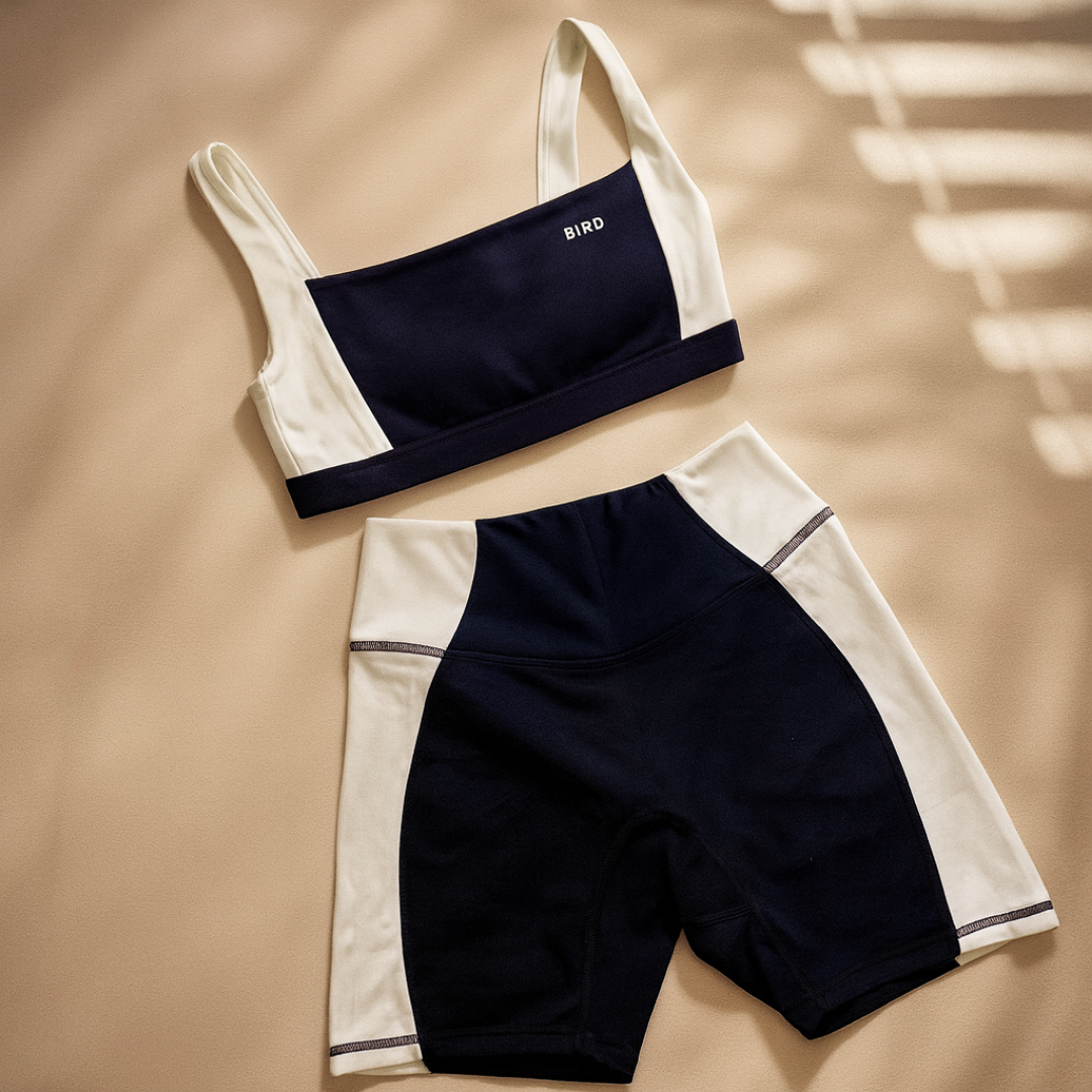 Black and White Waves Set